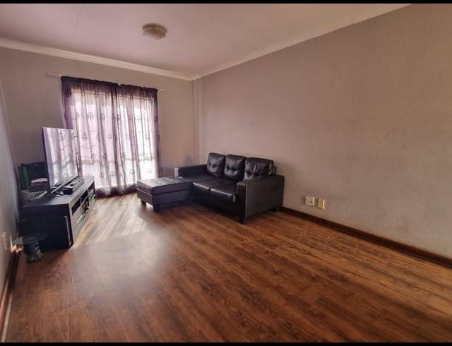 1 BEDROOM APARTMENT FOR SALE IN NEWMARK ESTATE